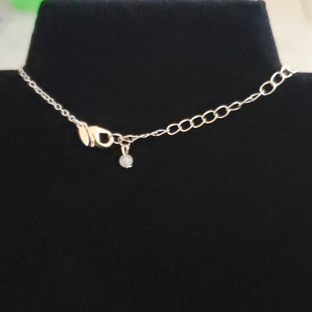 Avon constant love pendant necklace - Picture 3 of 3